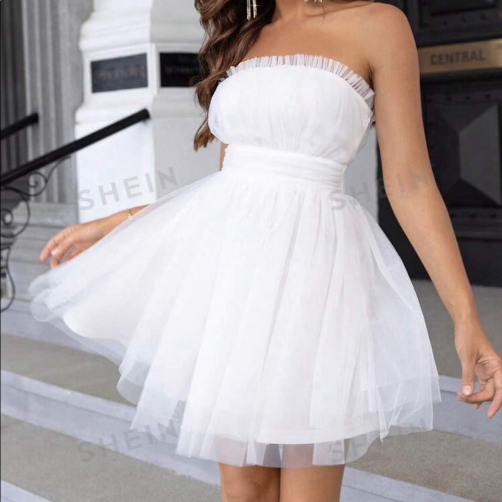 White tulle dress large